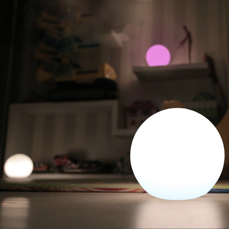 Lunar Kabelloses LED Innen- & Außen-Tischlicht