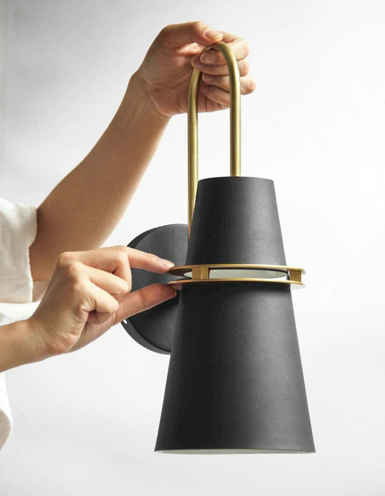 Regina - Moderne Wandlampe