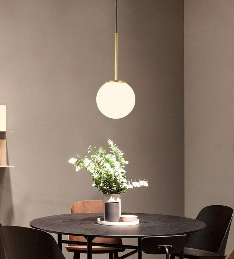 Moderne Frosted Glass Globe Pendelleuchten