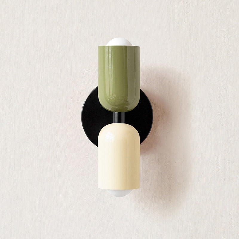 Bunte Minimalistische Zwei-Birnen-Wandlampe