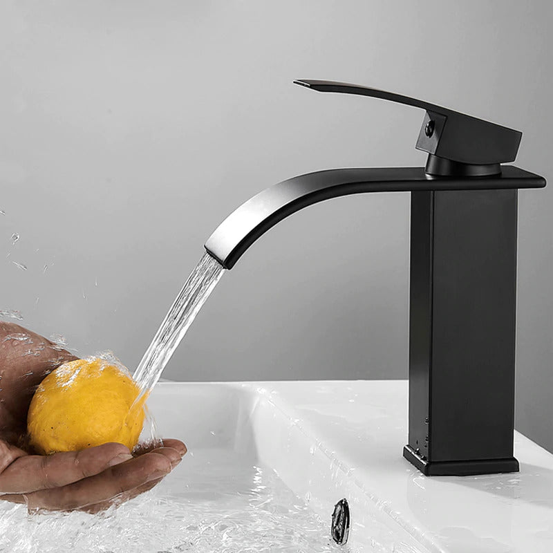 Antike Wasserfallarmatur