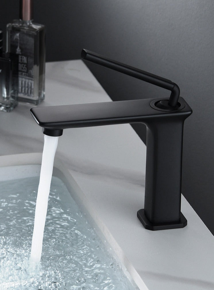 Milo - Moderner Badezimmer-Wasserhahn