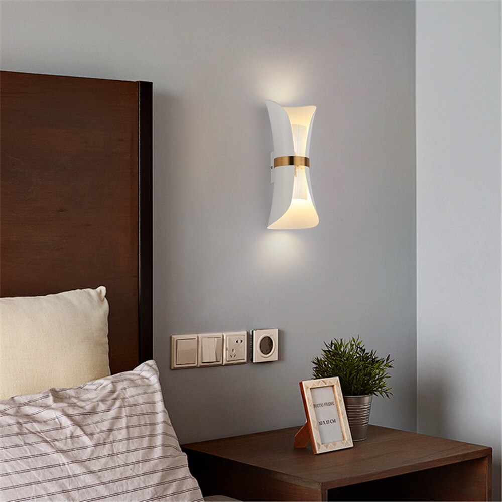 Europäische Schleifen-Wandlampe