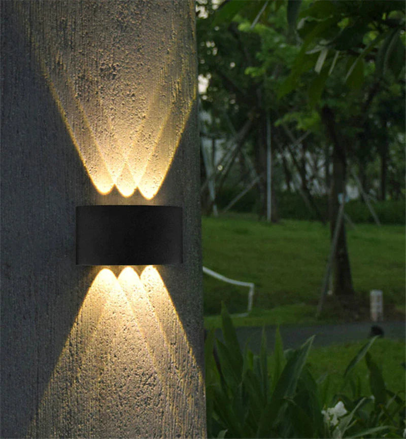 Veena - LED-Außenwandlampe