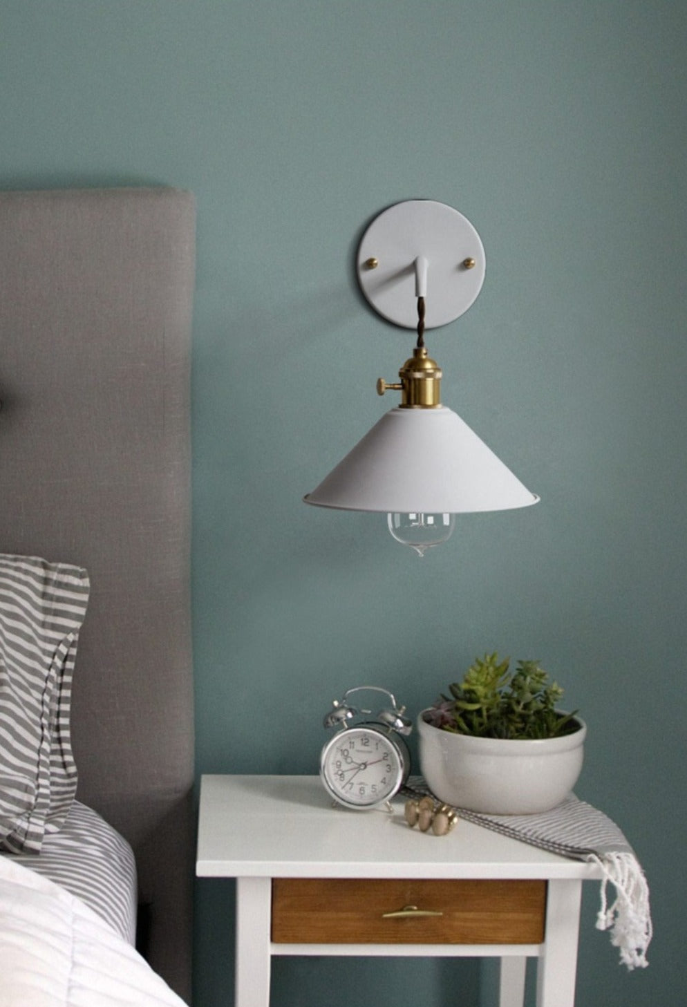 Bunte Retro-Wandlampen
