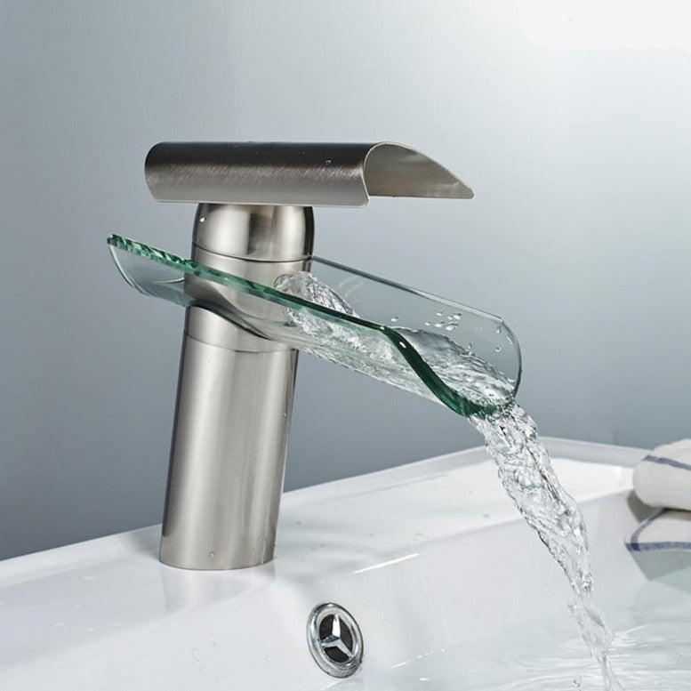 Moderne Glas-Wasserfallarmatur