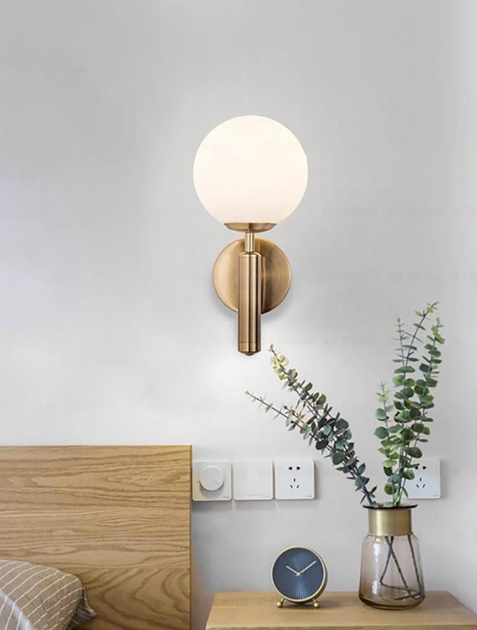 Moderne Glas-Globus Wandleuchte
