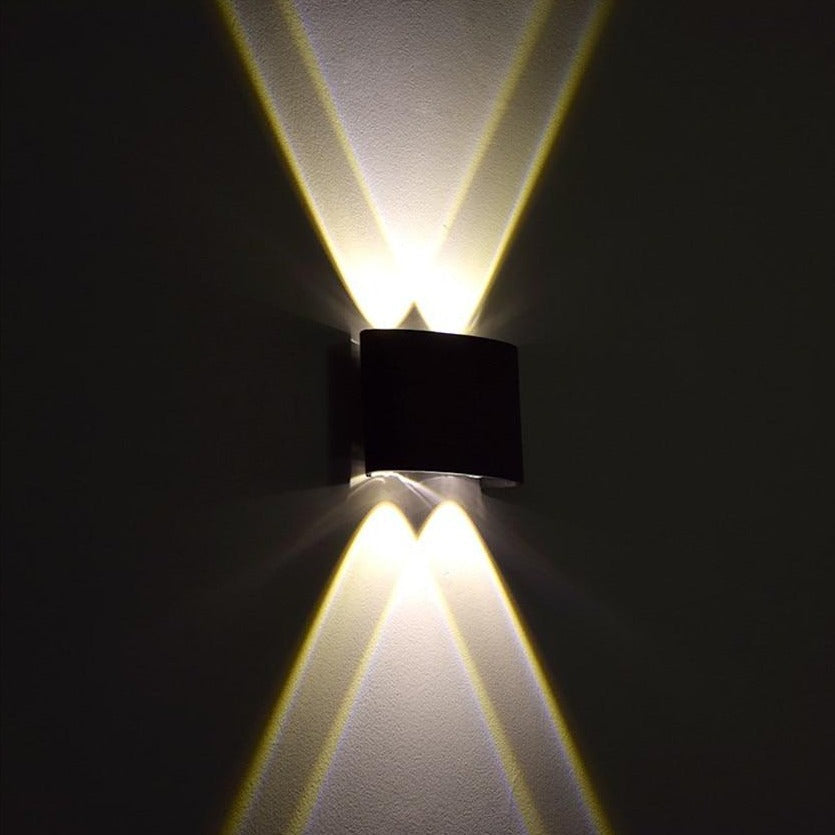 Veena - LED-Außenwandlampe