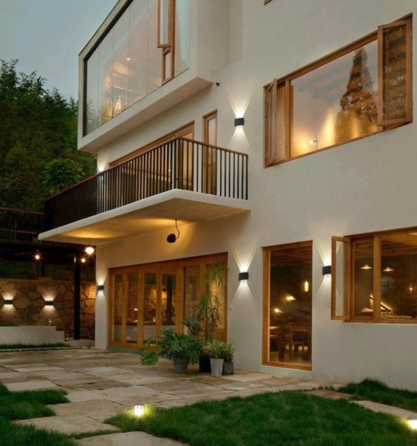 Veena - LED-Außenwandlampe