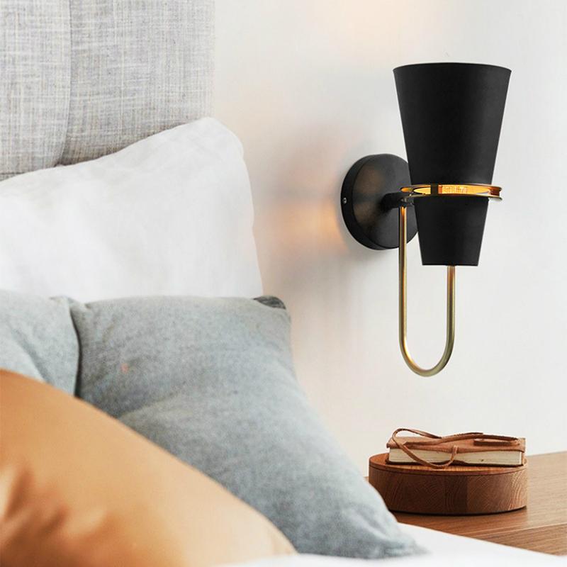 Regina - Moderne Wandlampe