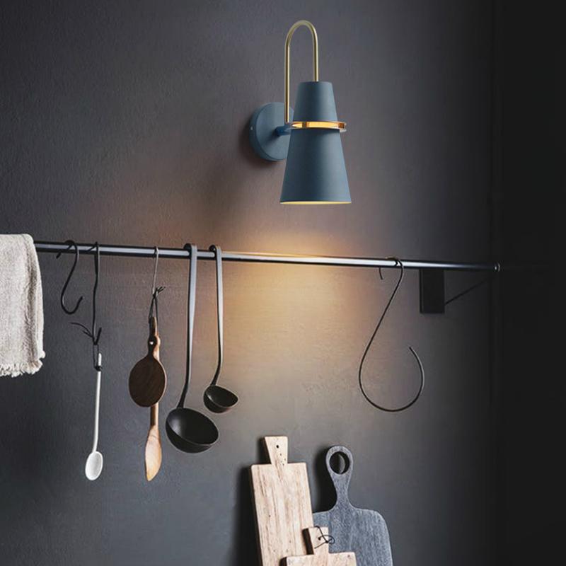 Regina - Moderne Wandlampe