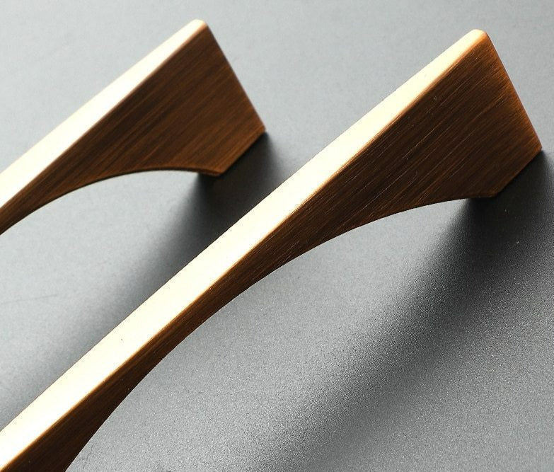 Moderne Bronze Schrank- & Schubladen-Griffe