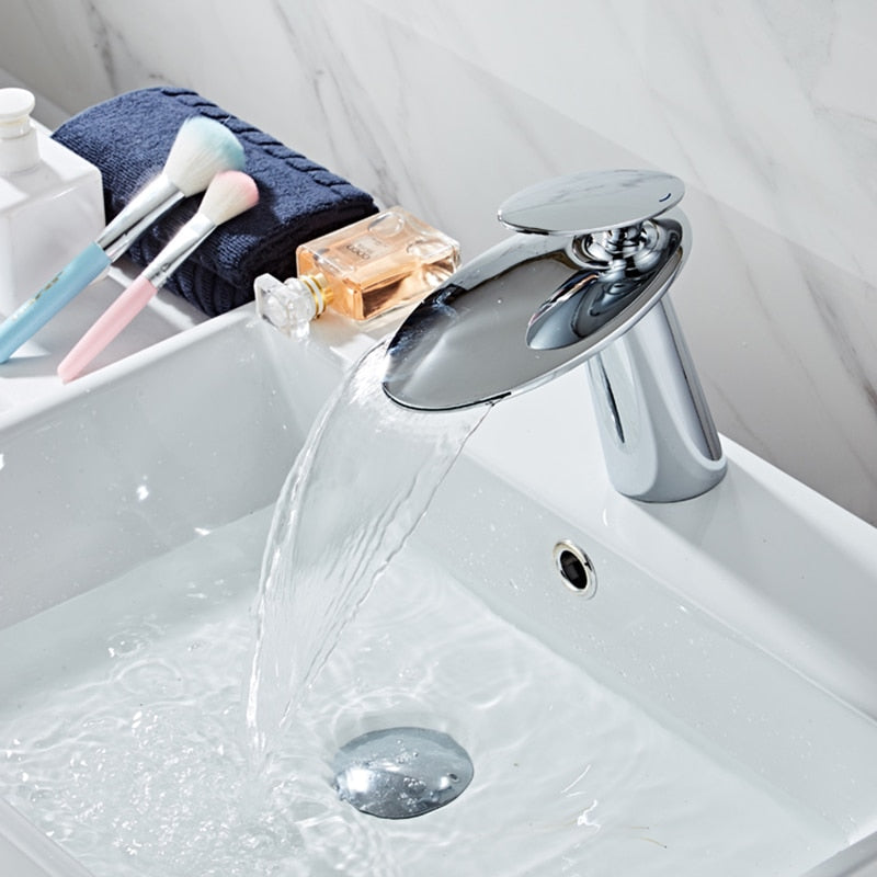 Atlantic - Moderne Wasserfallarmatur