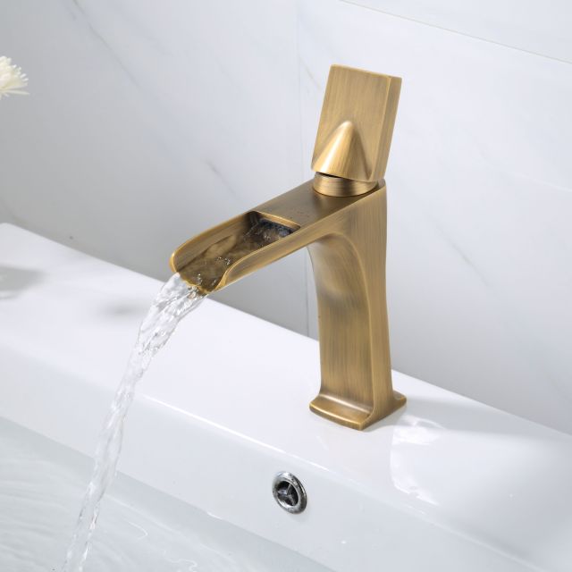 Fallon - Moderne Wasserfallarmatur