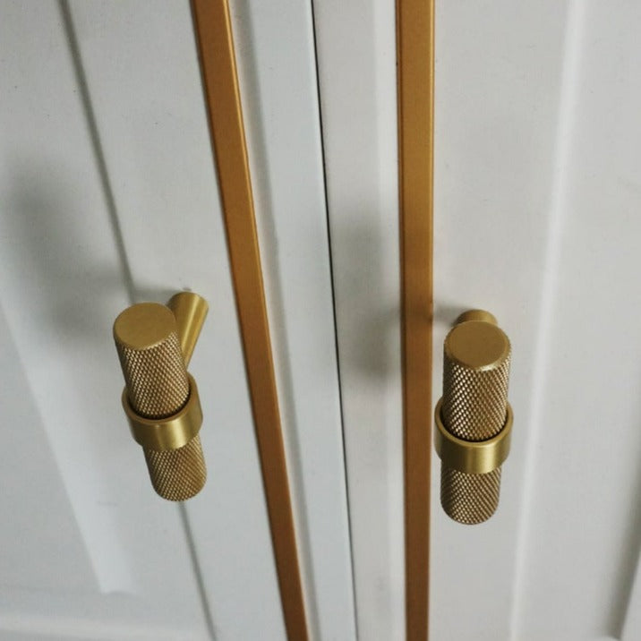 Moderne Struktur-Messing-Schrank- und Schubladengriffe